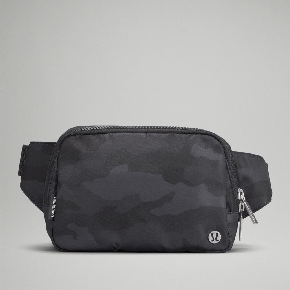 ⚡️LULULEMON Everywhere Belt Bag “Large” in Camo,NWT+FREE Lululemon Shopping Bag